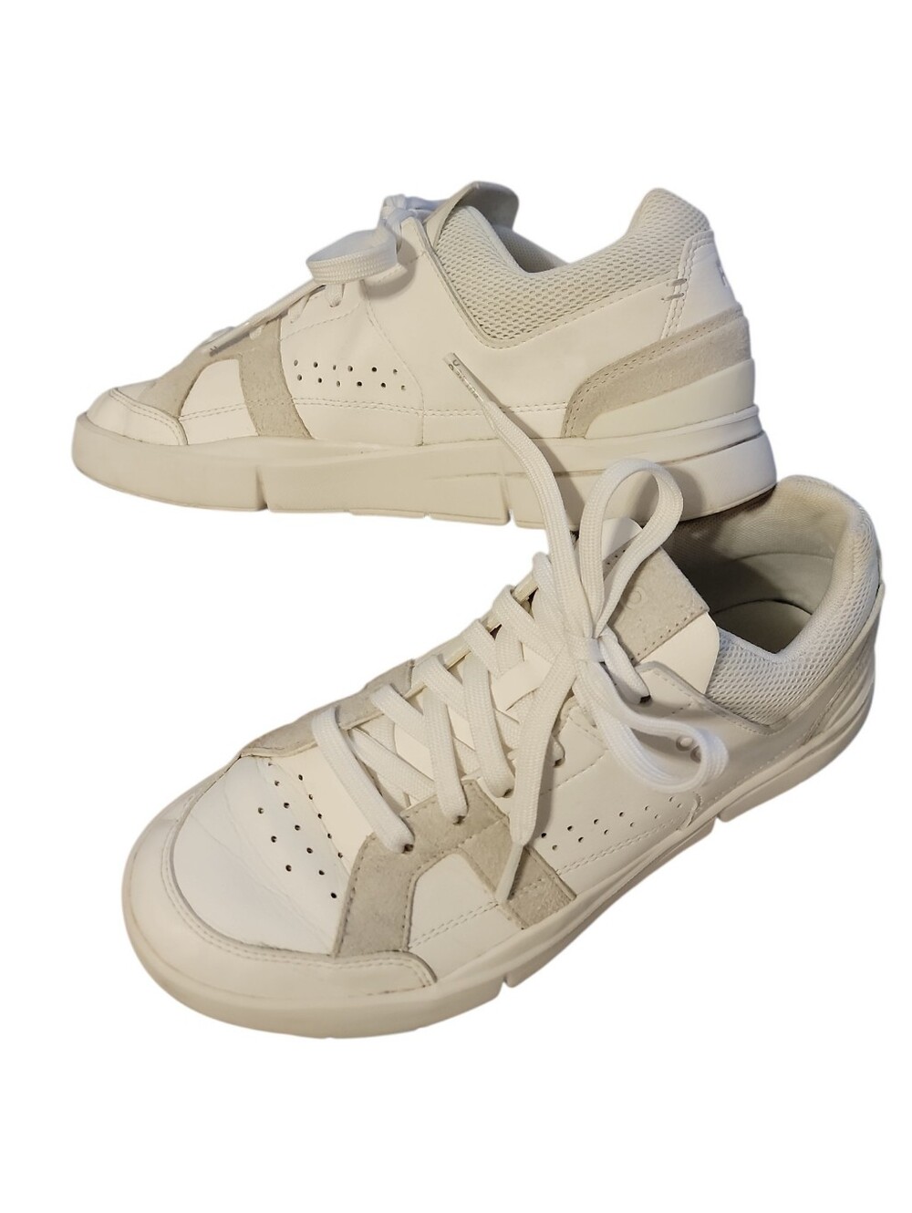 On Cloud Roger White Leather Sneakers
